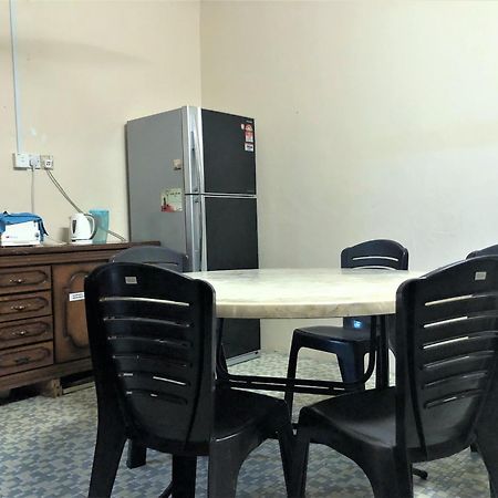 Little Cozy Homestay 哥打巴鲁 外观 照片