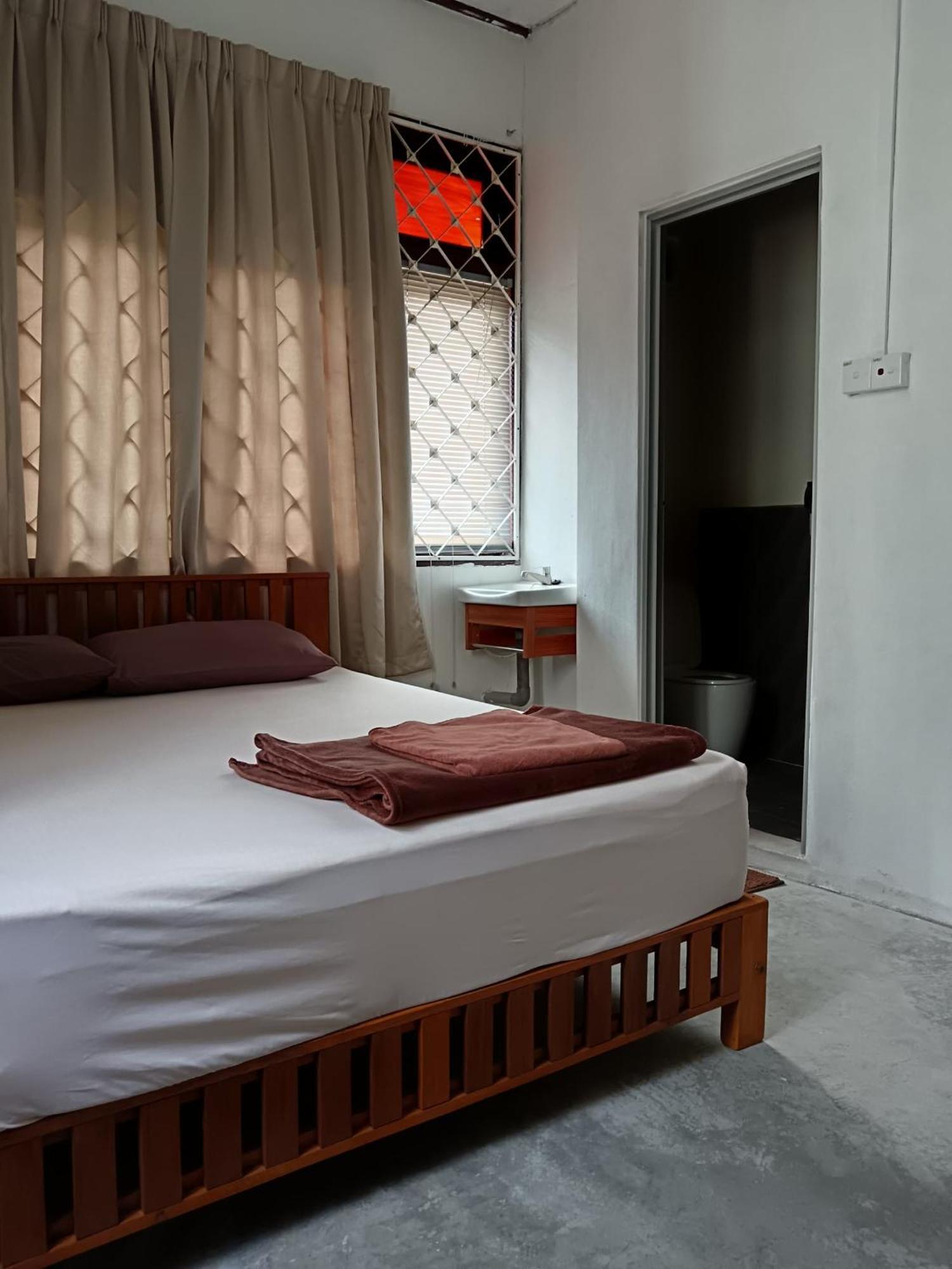 Little Cozy Homestay 哥打巴鲁 外观 照片